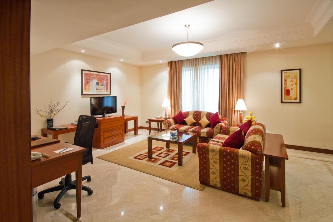 The Accord Metropolitan Hotel Chennai Exterior photo