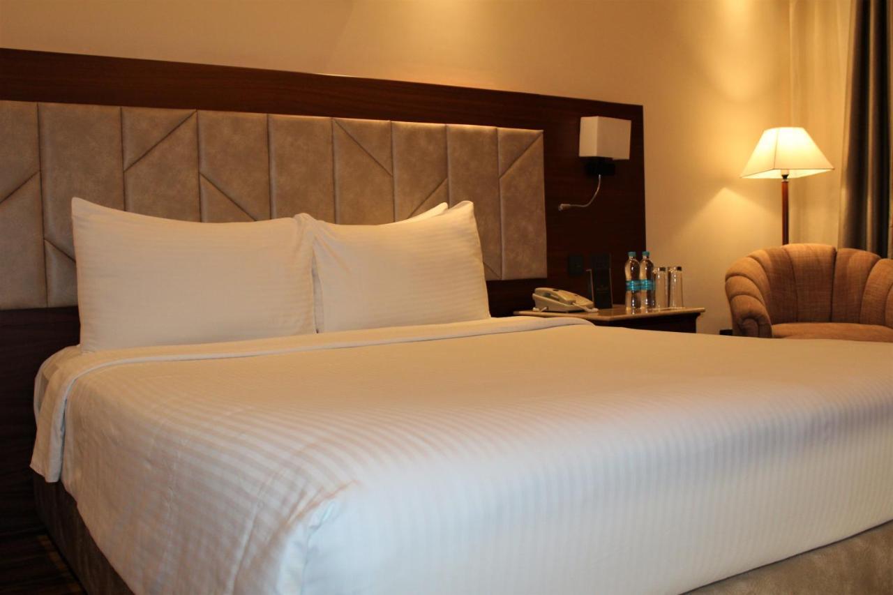 The Accord Metropolitan Hotel Chennai Exterior photo