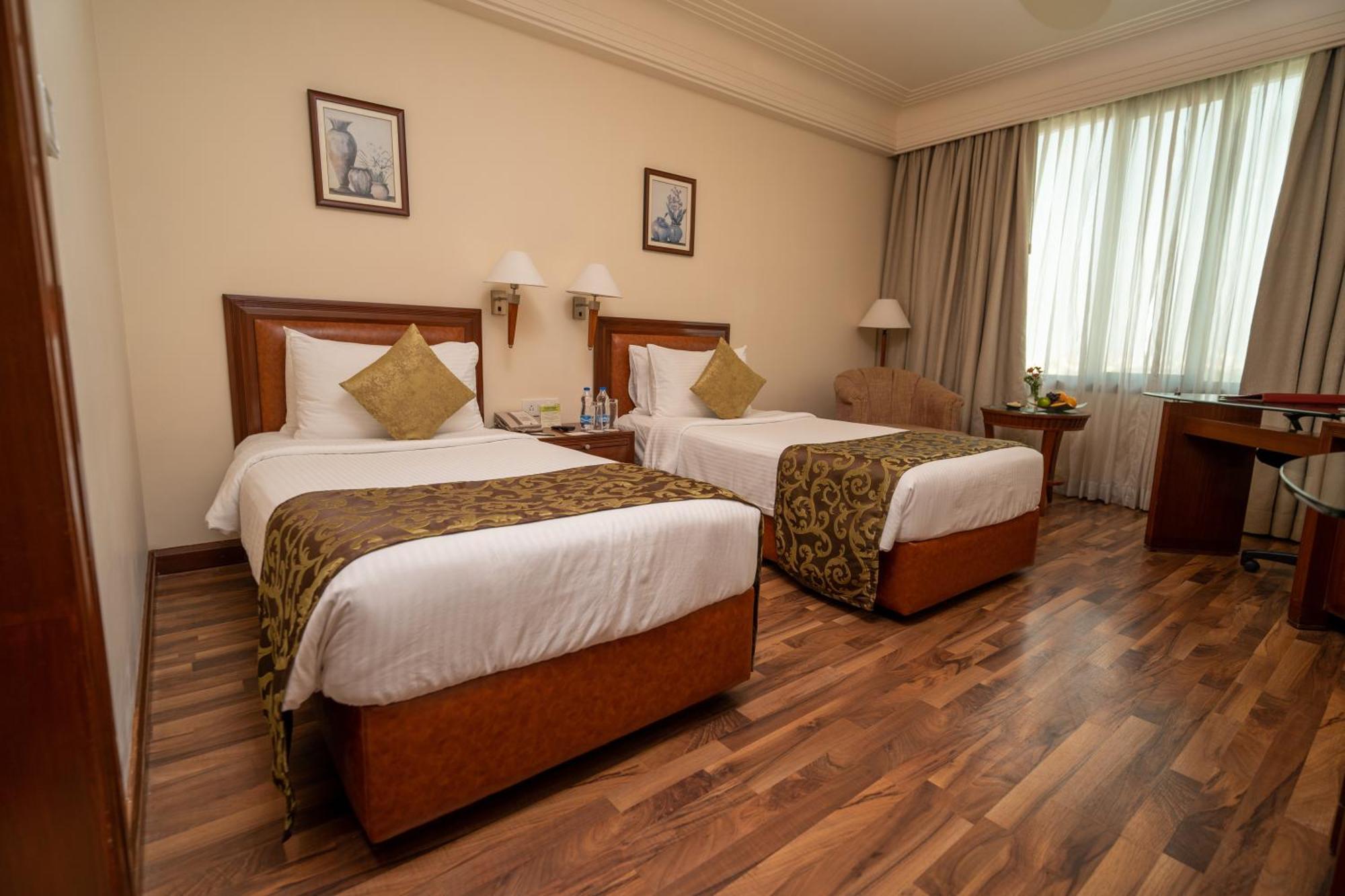 The Accord Metropolitan Hotel Chennai Exterior photo